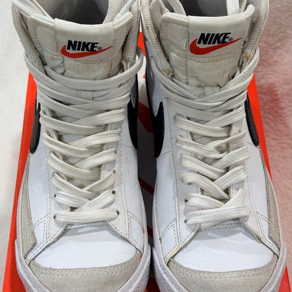Nike Blazer Mid 77 GS High Top Leather Sneakers 3Y White Black - Picture 11 of 15